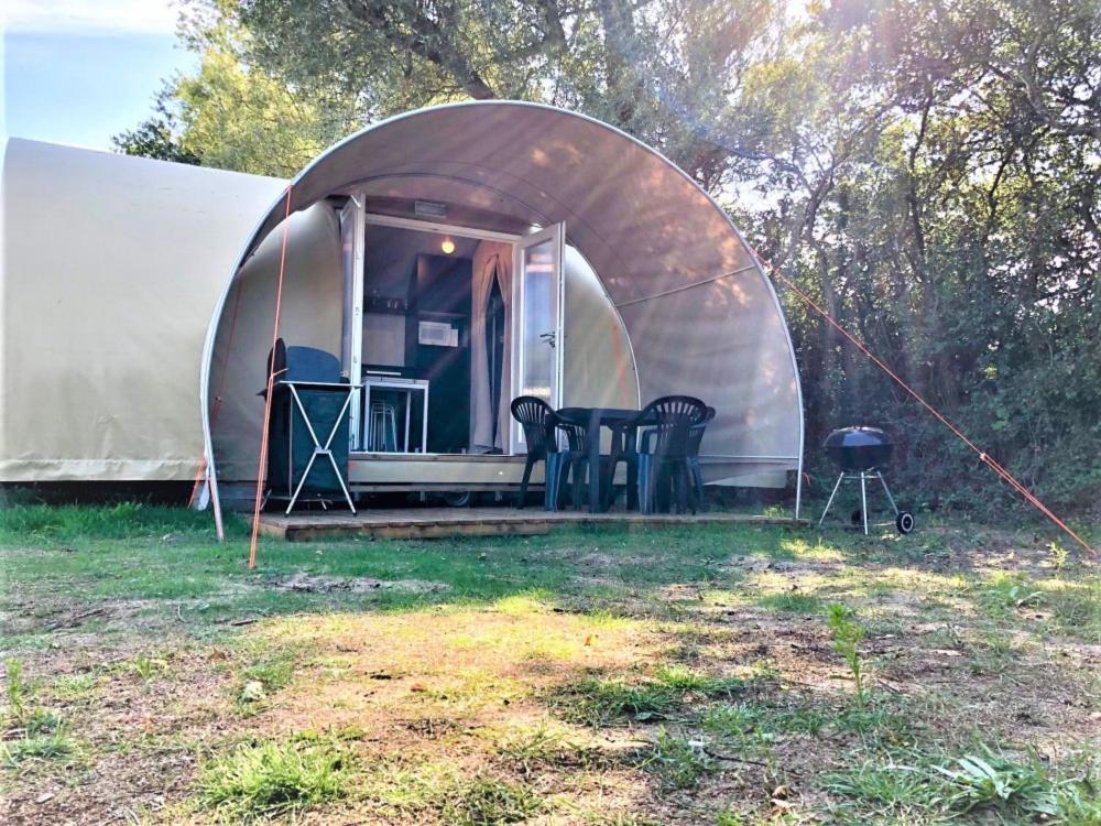 Camping le Brochet Péronne Exteriör bild
